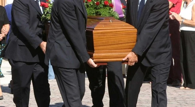 abbigliamento-per-un-funerale